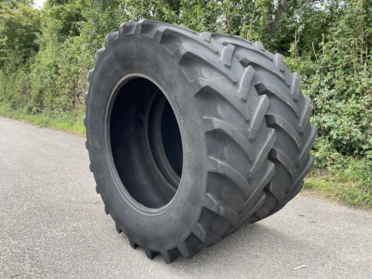 Michelin XM108 trekkerbanden 600-65r38