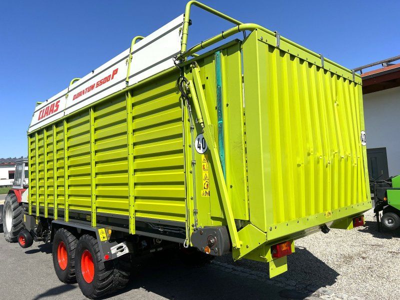 Claas Quantum 5500 P im guten Zustand und mit neuen Reifen