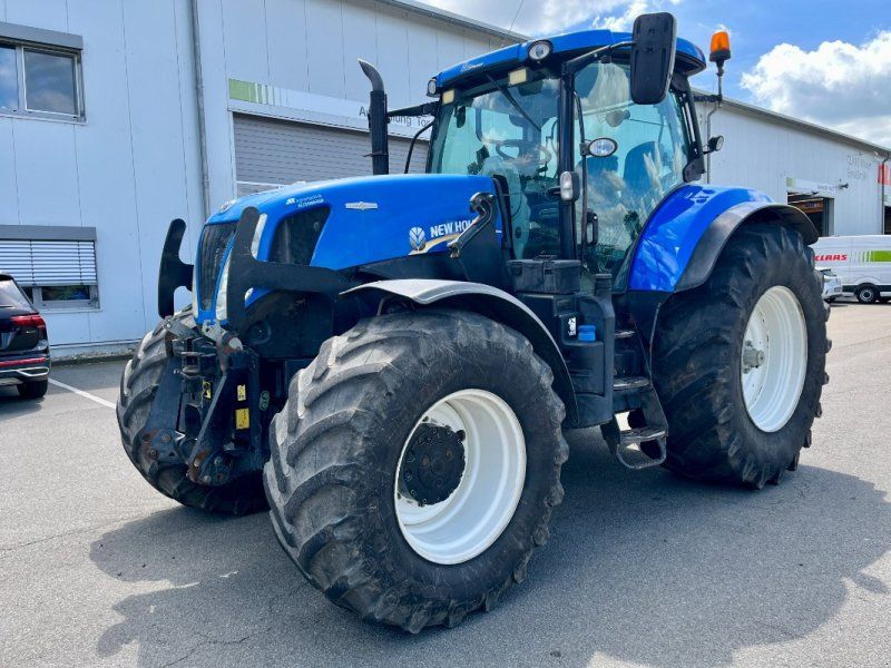 New Holland T7.220 AC AUTO COMMAND, FKH + FZW