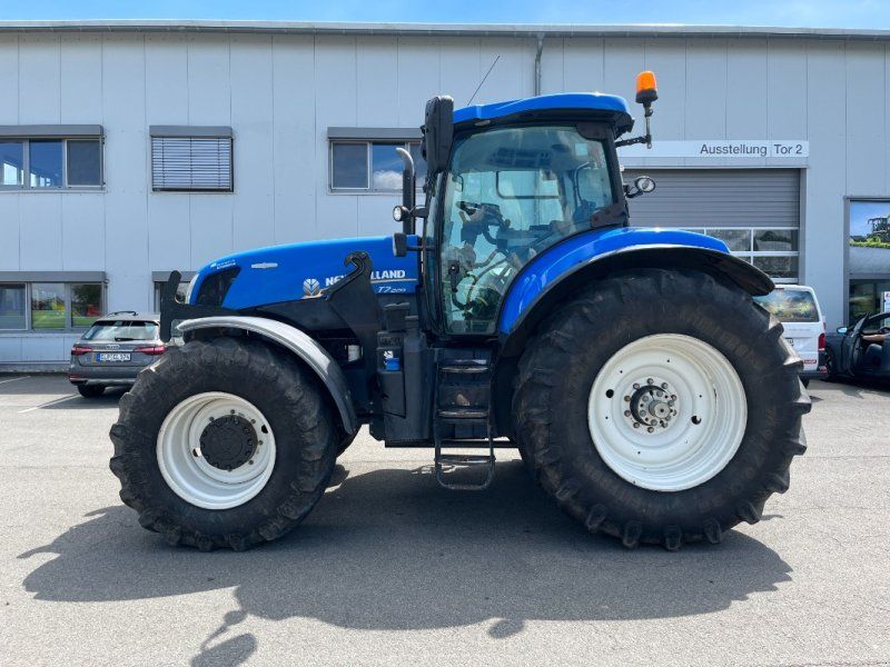 New Holland T7.220 AC AUTO COMMAND, FKH + FZW