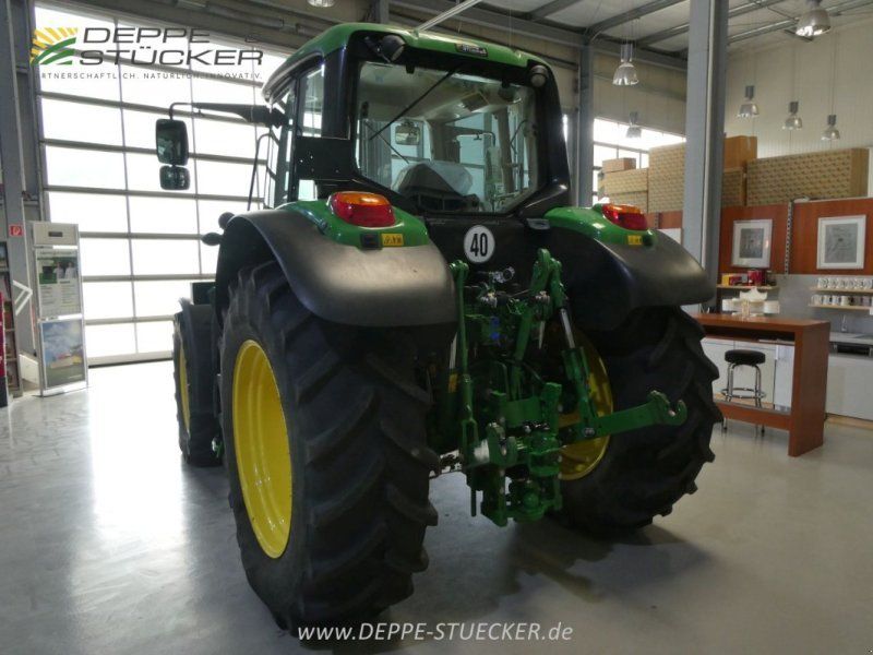 John Deere 6110M ohne Frontladerschwinge