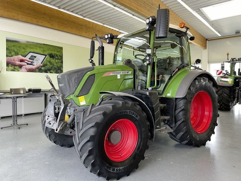 Fendt 313 VARIO S4 PROFI PLUS