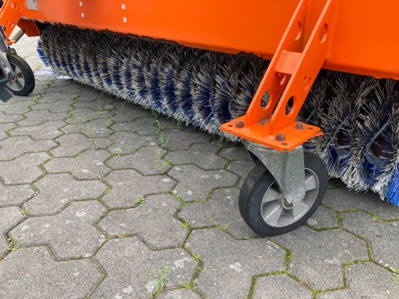 Tuchel Plus 590 230