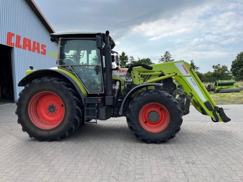 Claas Arion 620