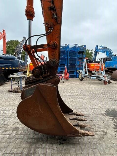 Fiat-Hitachi FH 150 LC-3