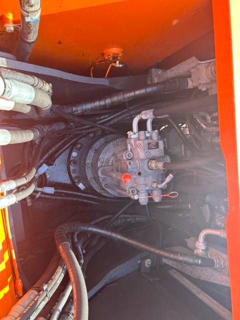 Hitachi ZX 210 LC-5B