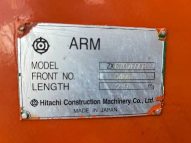Hitachi ZX 670