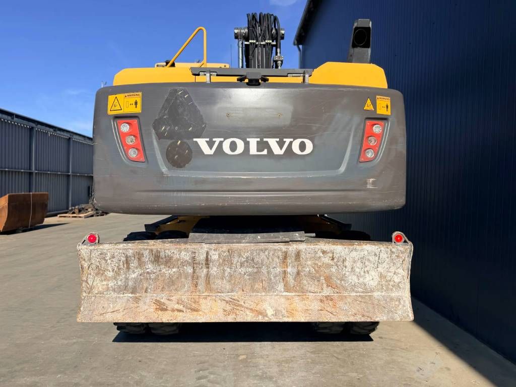 Volvo 180D