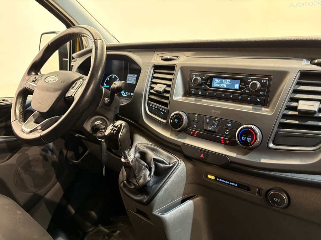 Ford Transit Custom 340 2.0 TDCI L2H1 Trend 130 PK / Euro 6 / Airco / Cruise Control / Trekhaak / Imperiaal / PDC