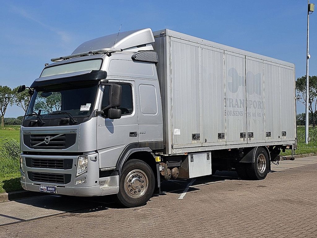 VOLVO FM 11.330 globe lift side door