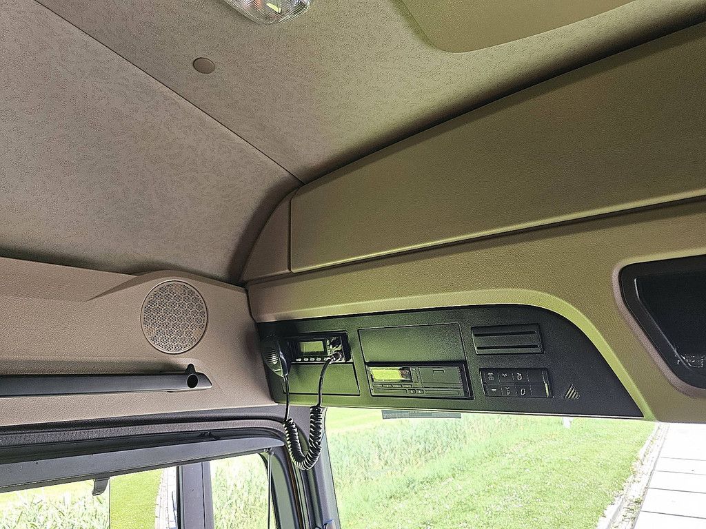 MERCEDES-BENZ ACTROS 1843