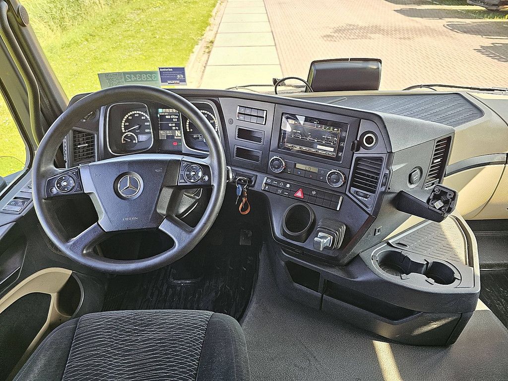 MERCEDES-BENZ ACTROS 1843
