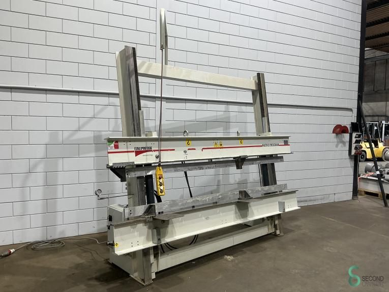 Clamping benches Italpresse Nuovo Program 2014