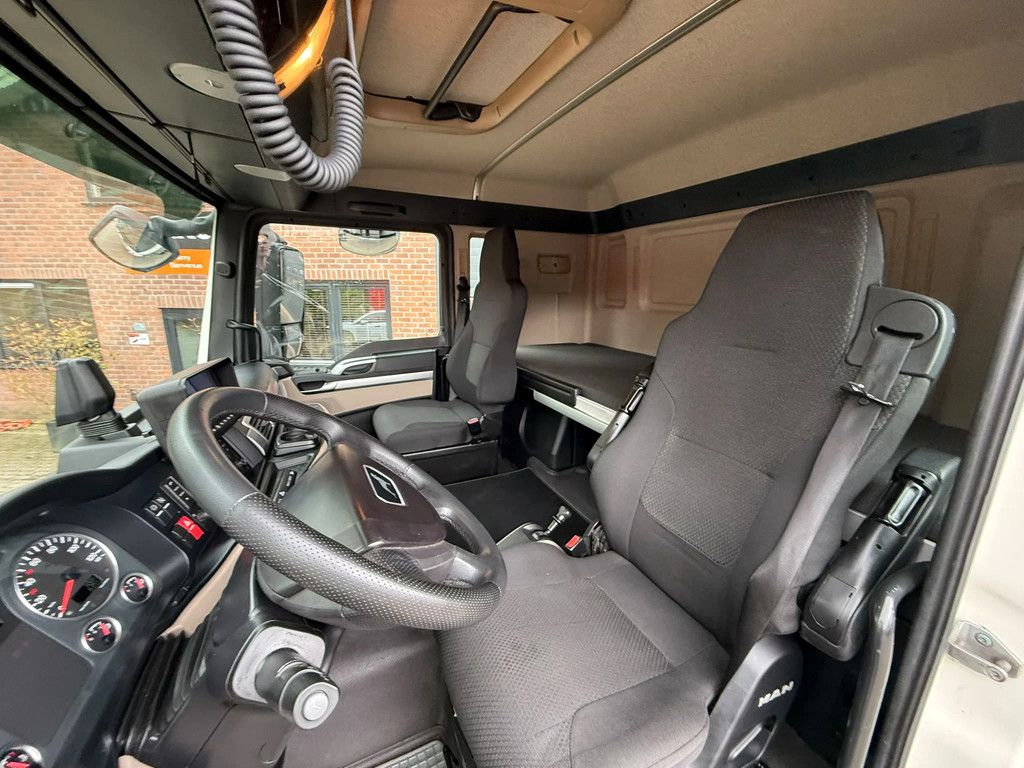 MAN TGS 18.420 4X2 Euro 6 380.111KM! NL Truck