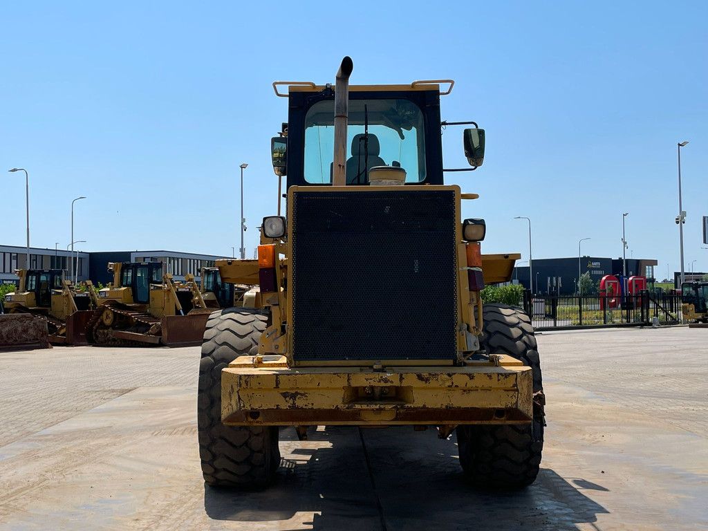 Caterpillar 938F