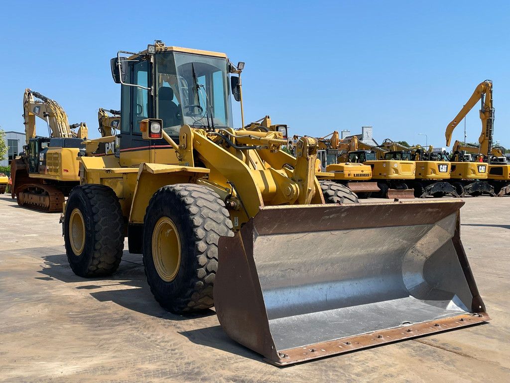 Caterpillar 938F