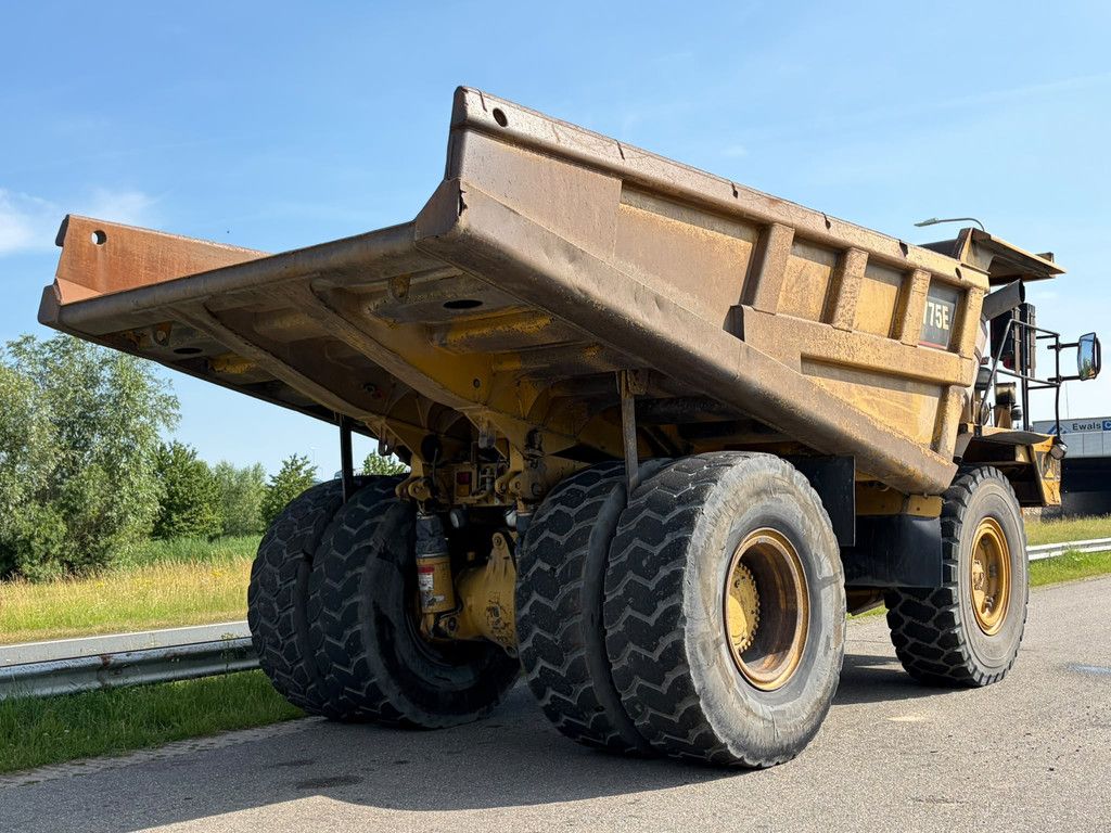 Caterpillar 775E