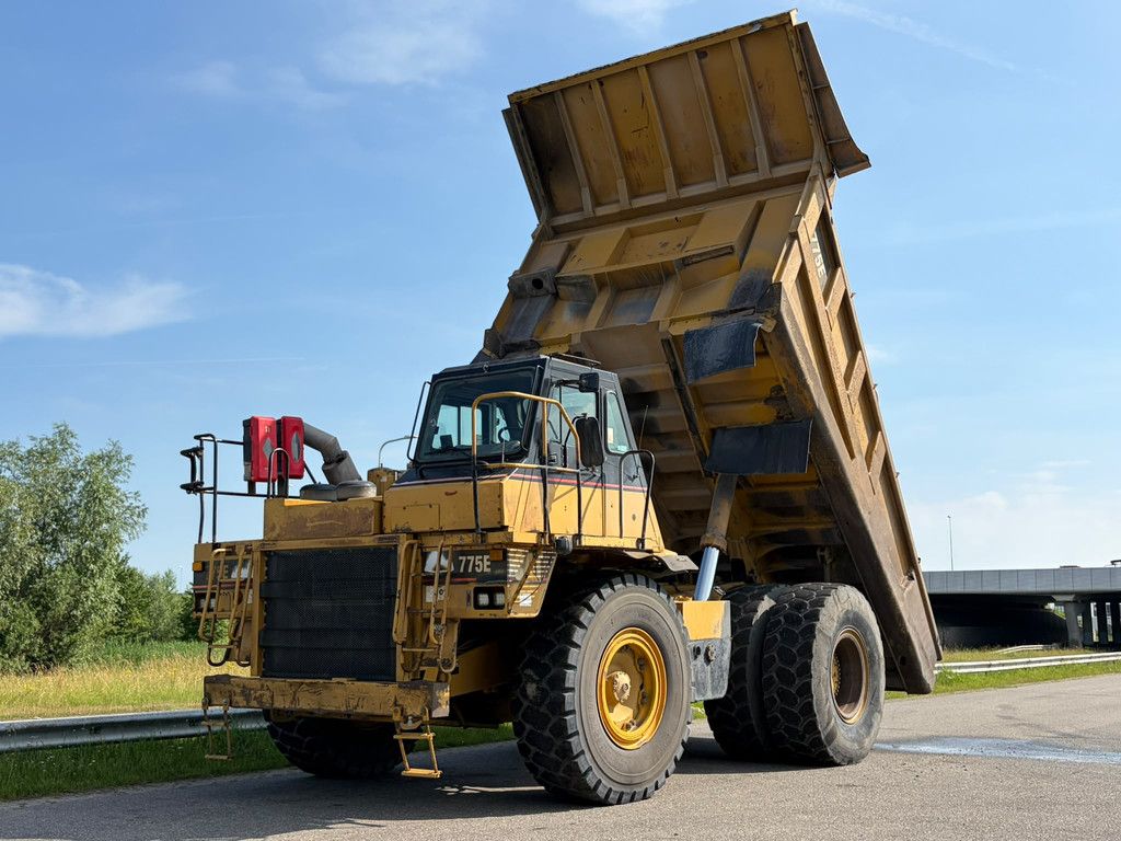 Caterpillar 775E