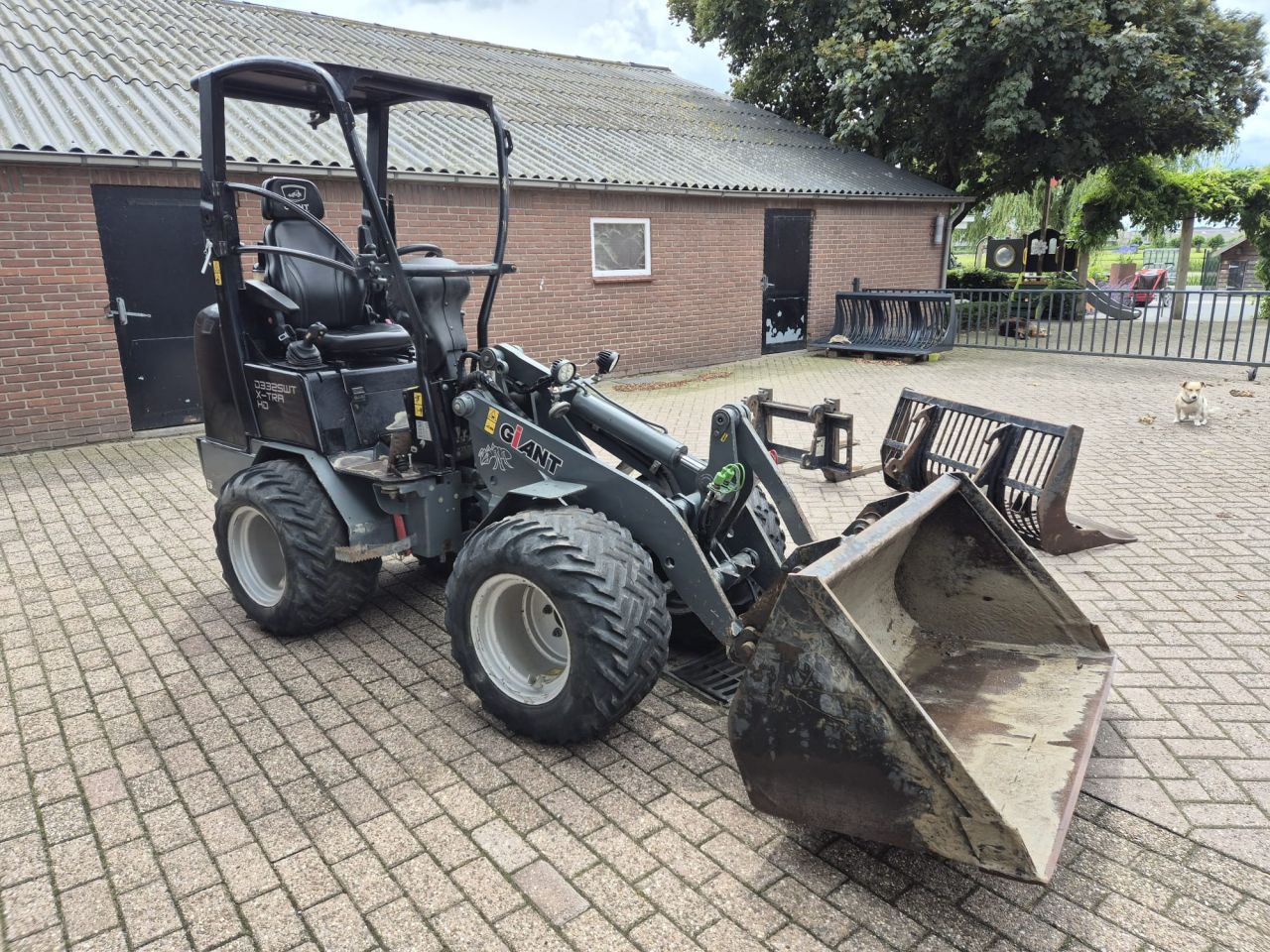 Giant D332SWT Xtra HD shovel bj 2019 /zwart /3 aanbouwdelen