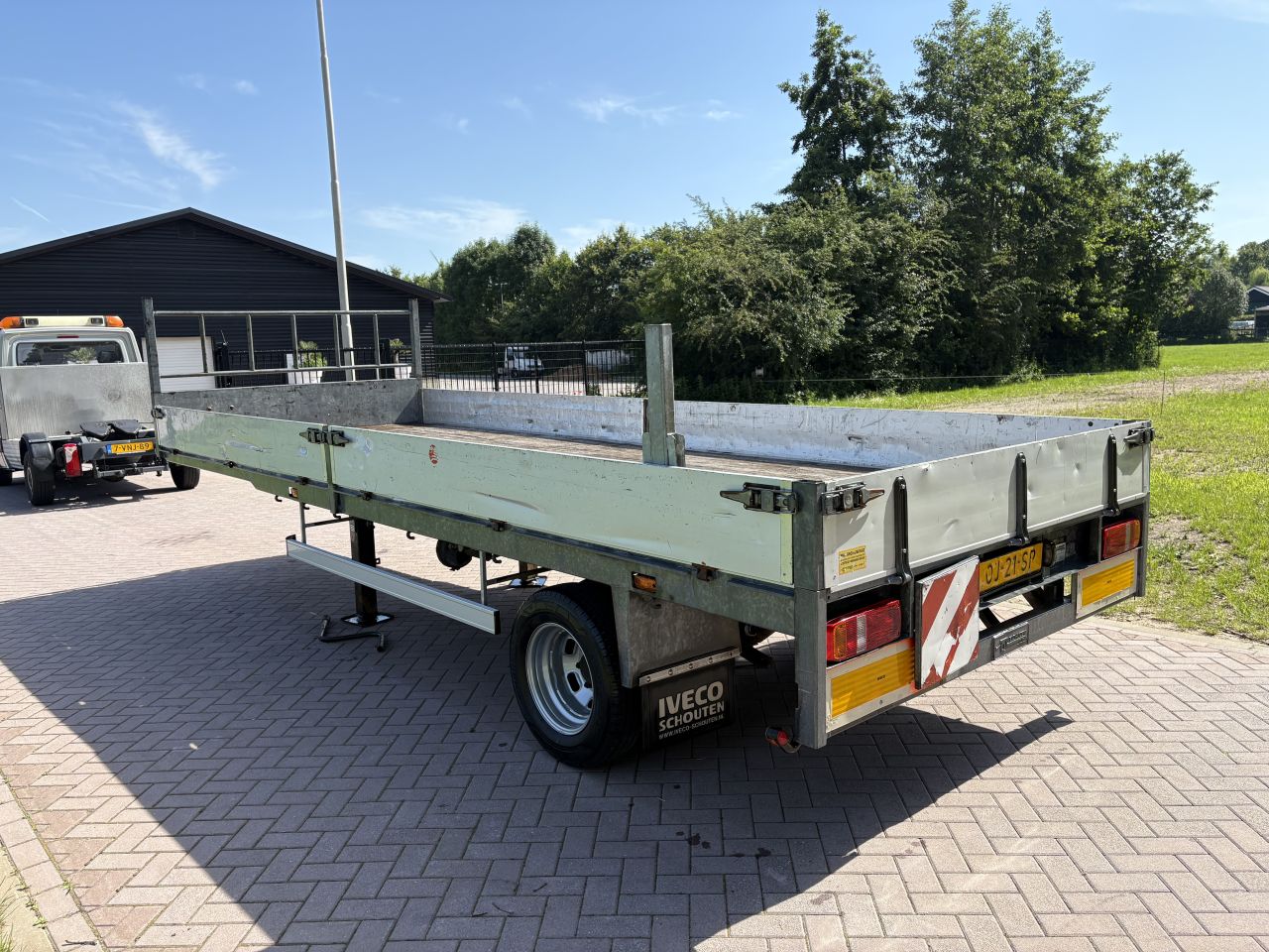 Veldhuizen platform BE oplegger met aluminium zijboorden