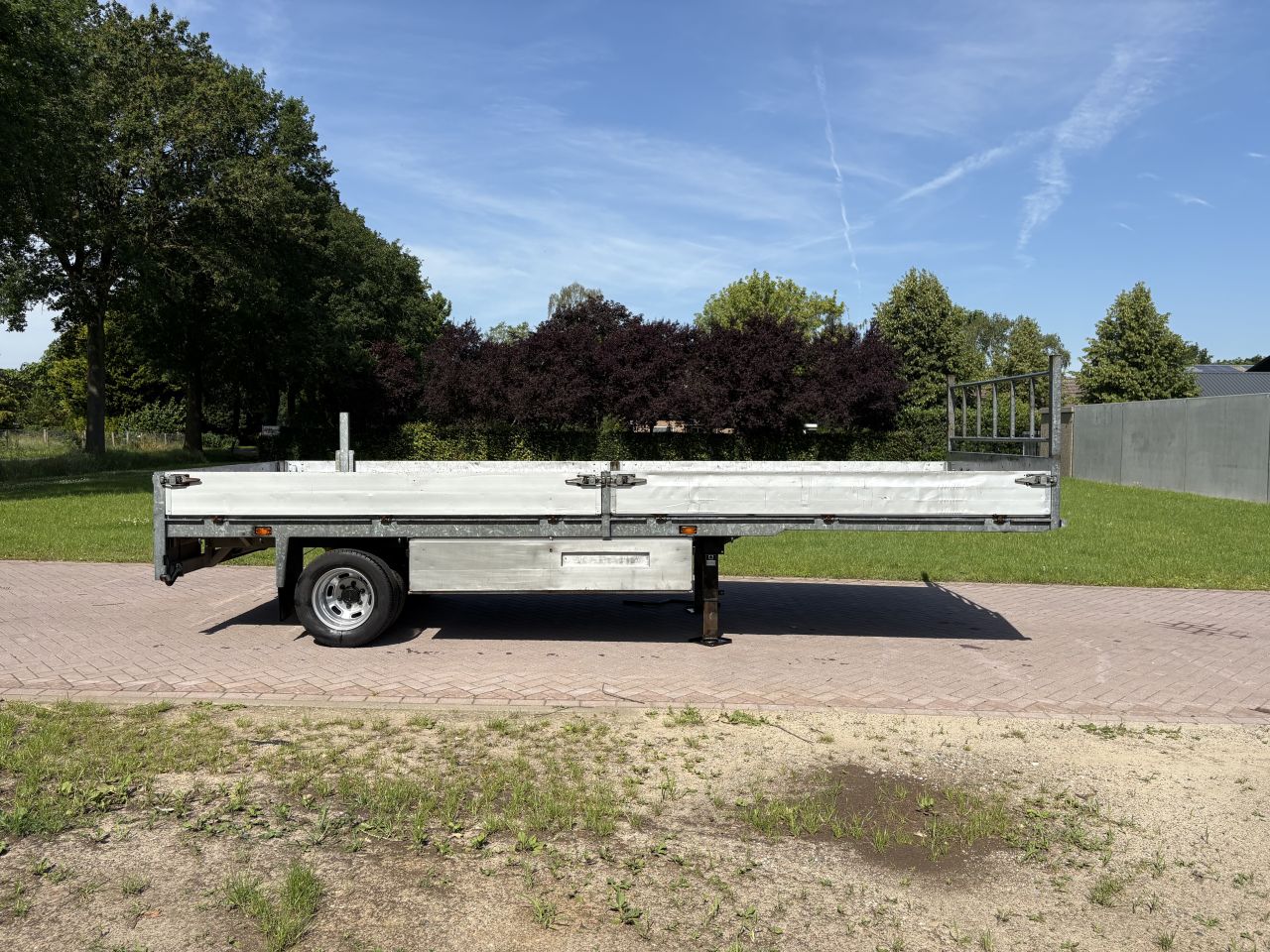 Veldhuizen platform BE oplegger met aluminium zijboorden