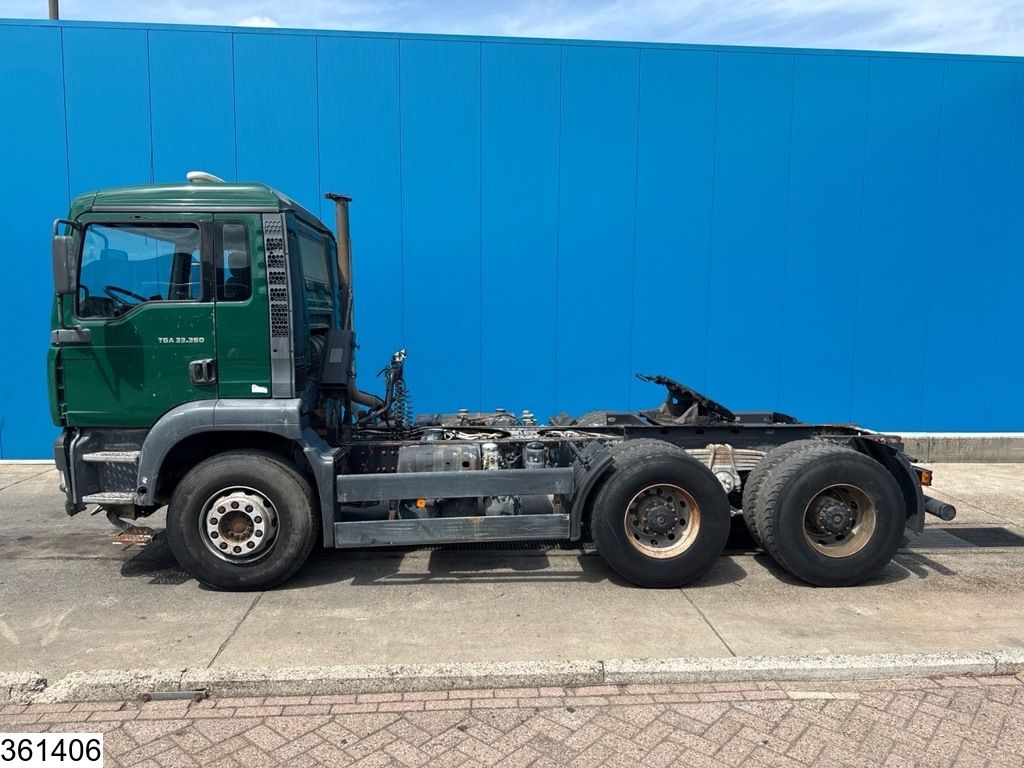 MAN TGA 33 360 6x4, Steel suspension