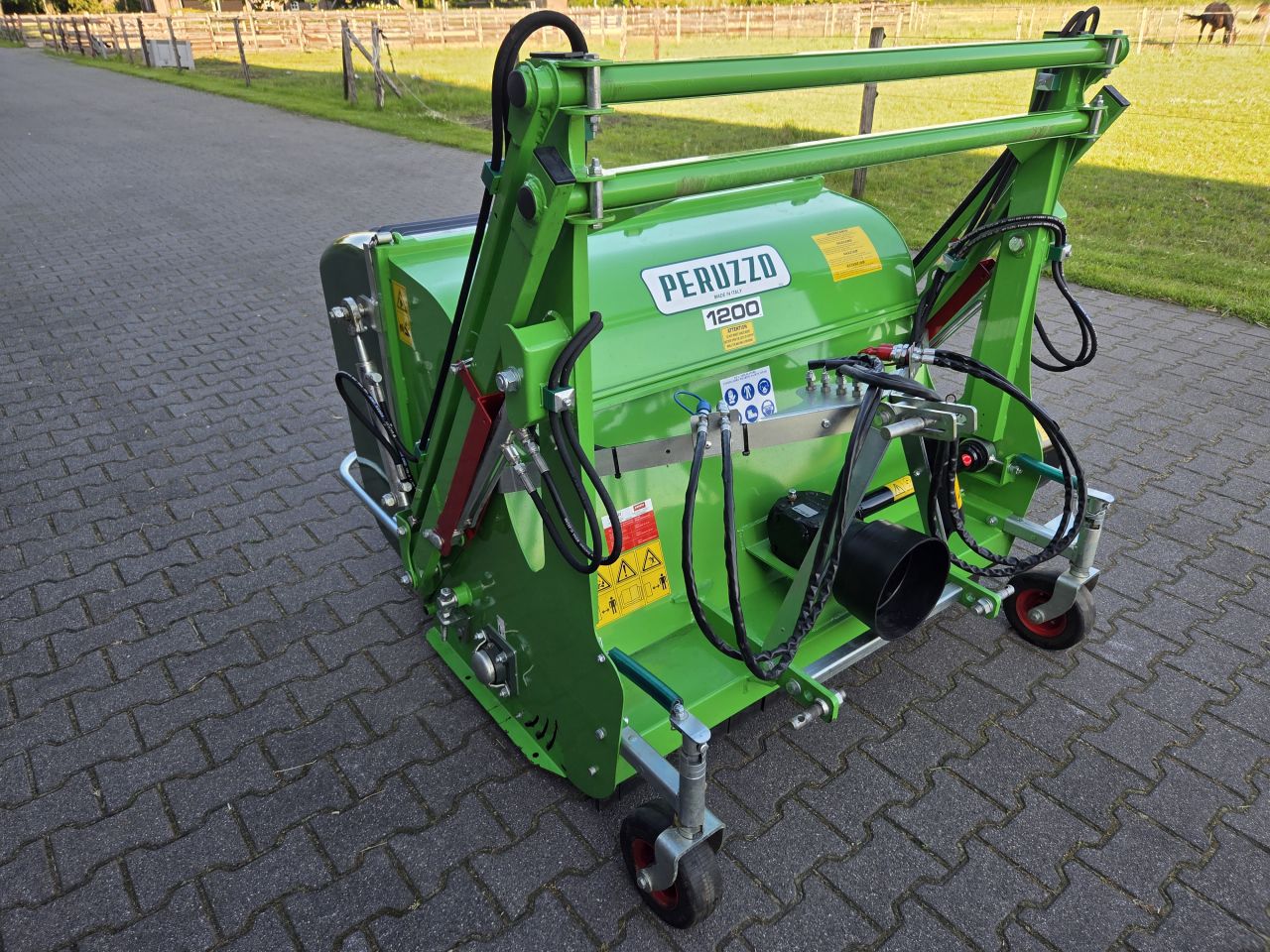 Verticuteermachine Klepelmaaier Peruzzo Hoogkieper