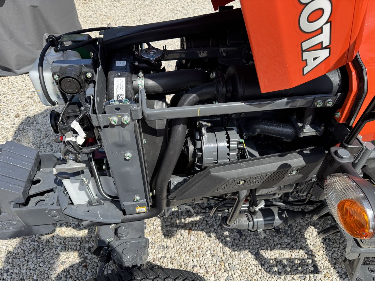 Kubota EK1-261 HST nieuw compleet met gazonbanden