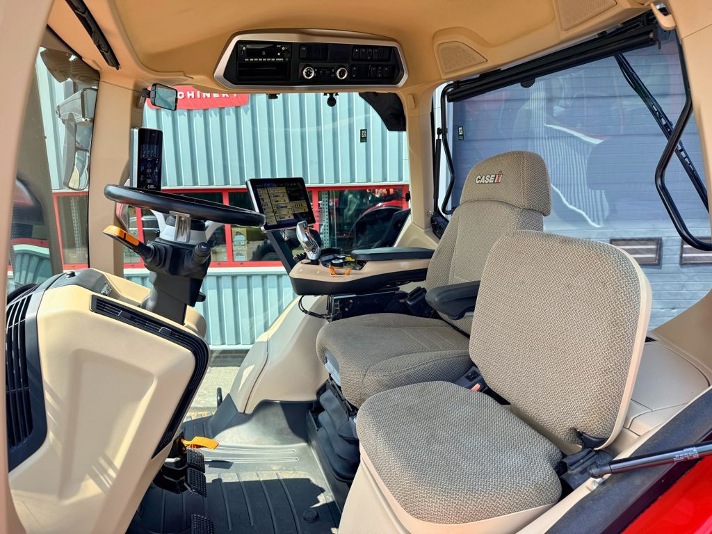 Case IH Optum 300 CVX Stage V GPS RTK