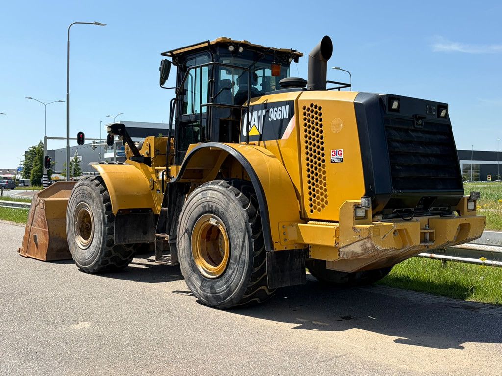 Caterpillar 966M