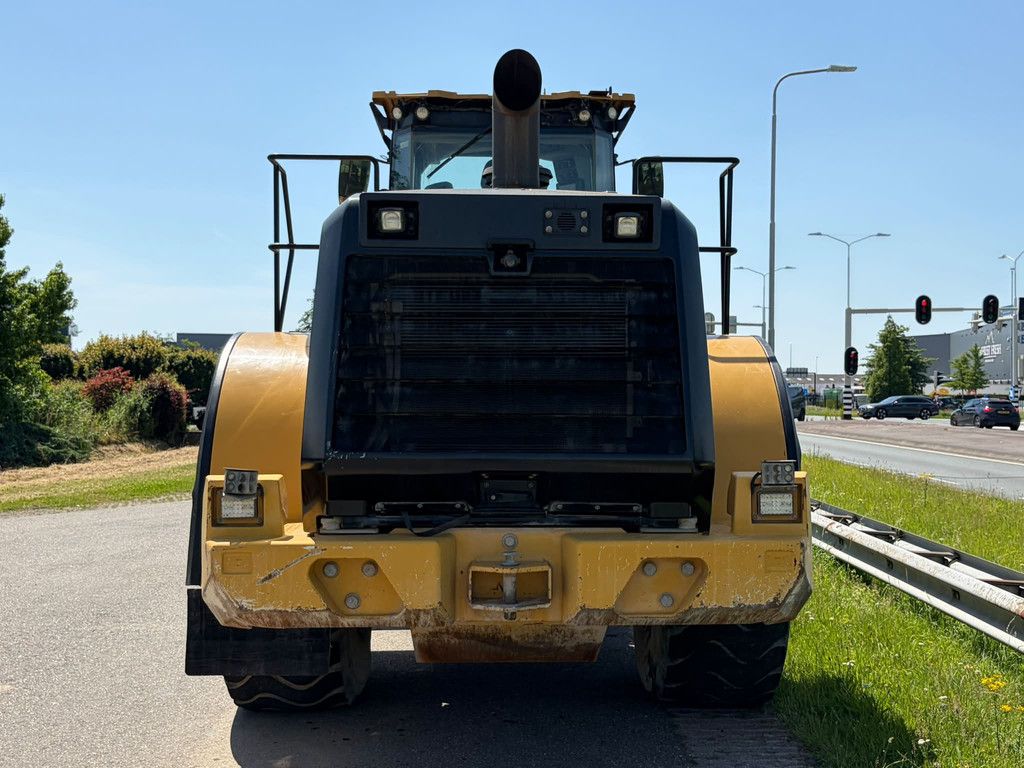 Caterpillar 966M