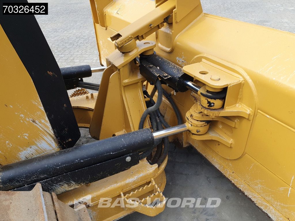 Caterpillar D5K2 LGP Ripper