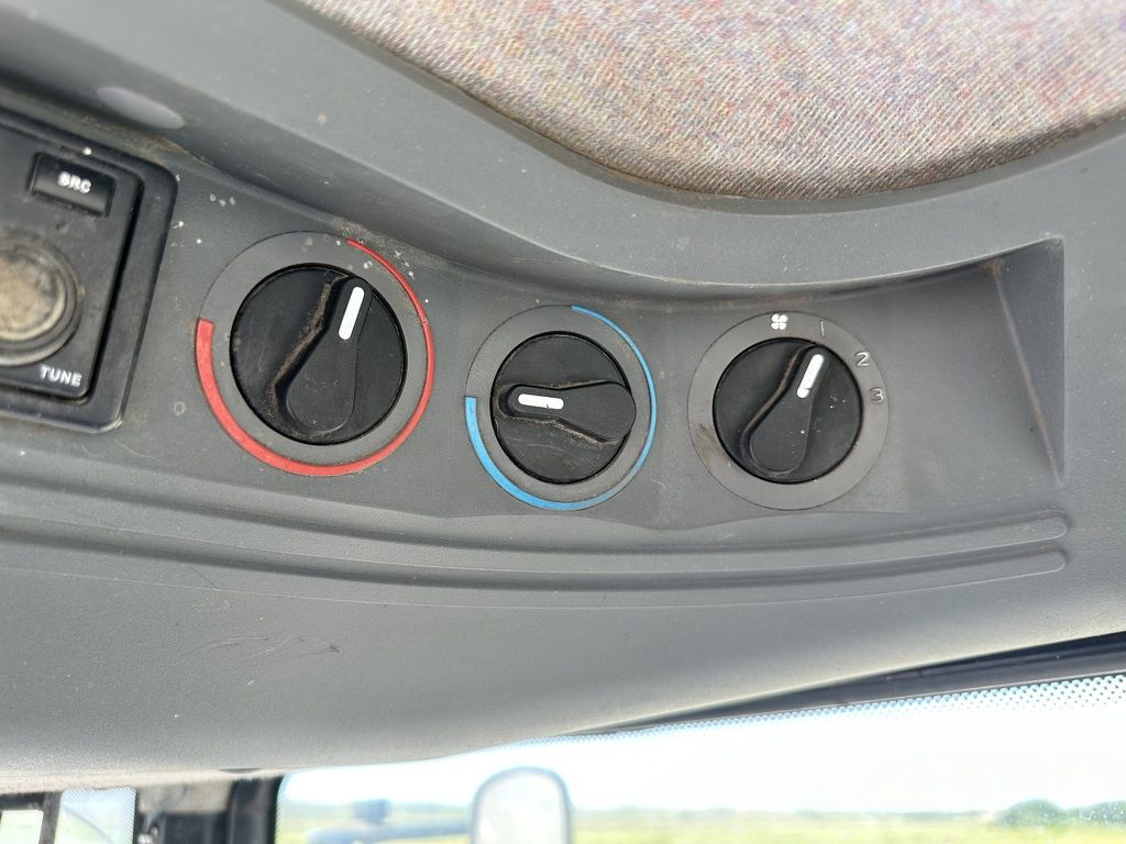 New Holland 8360