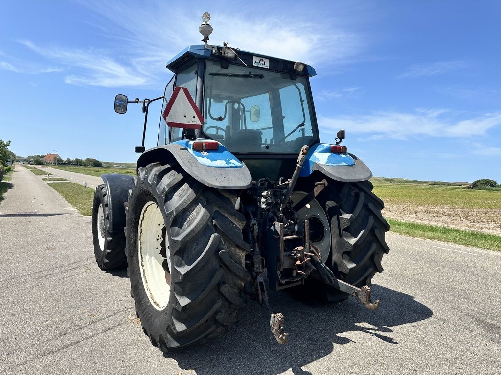 New Holland 8360