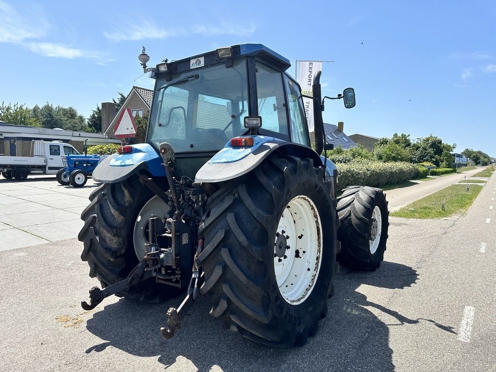 New Holland 8360