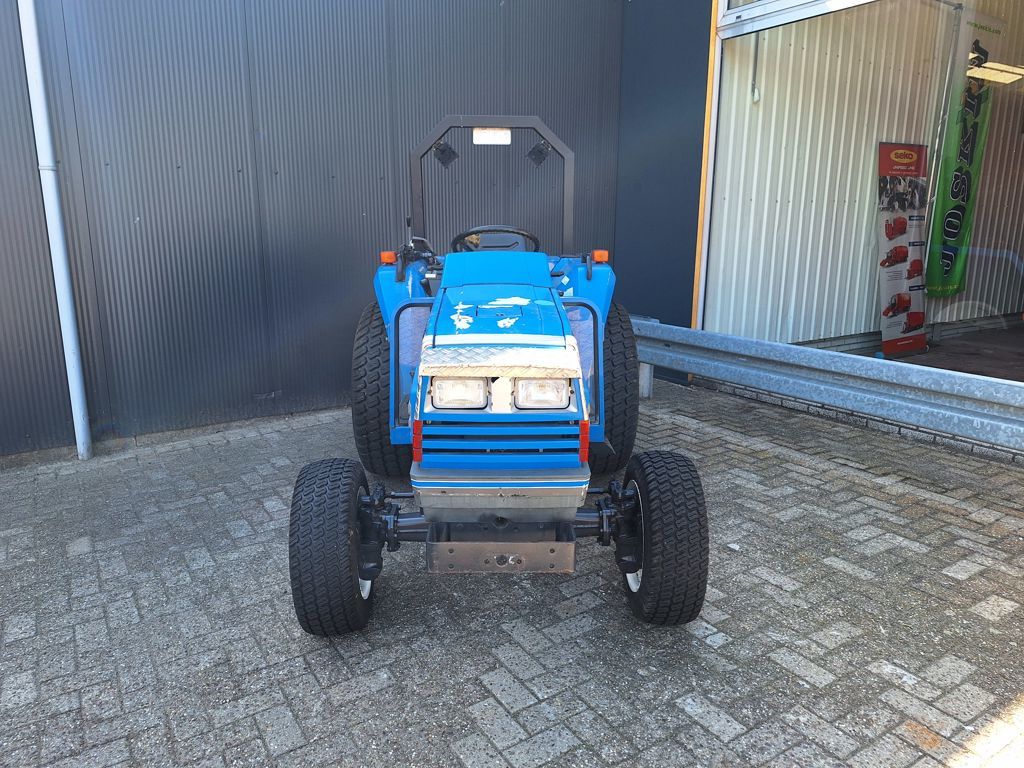 Iseki TA 262F