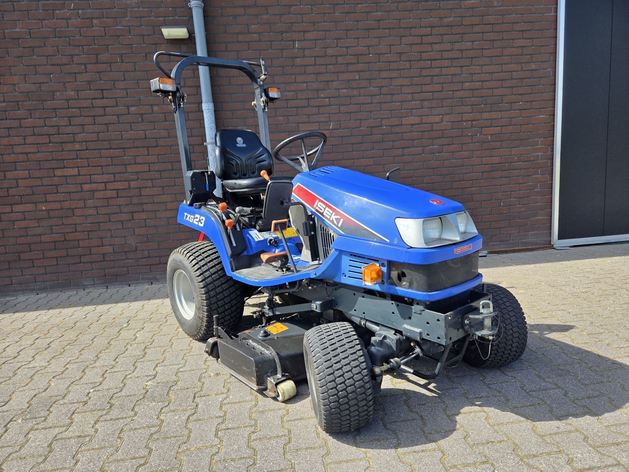 Iseki TXG23 HST 4X4 / Maaidek / Marge