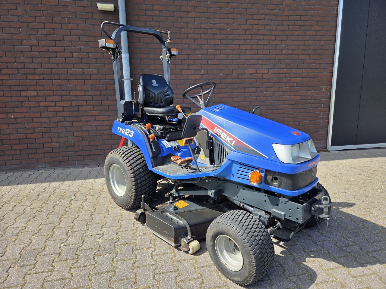 Iseki TXG23 HST 4X4 / Maaidek / Marge