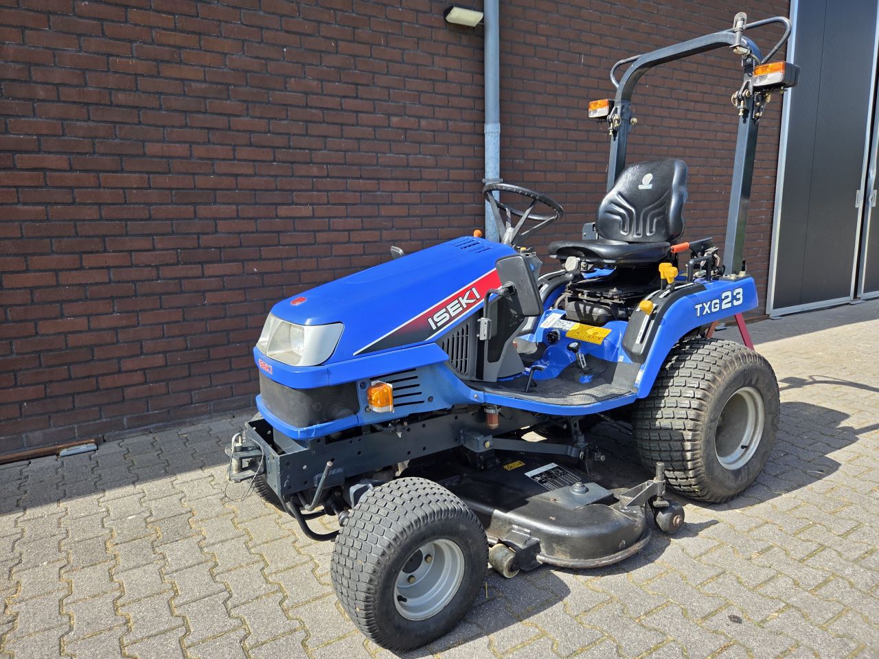 Iseki TXG23 HST 4X4 / Maaidek / Marge