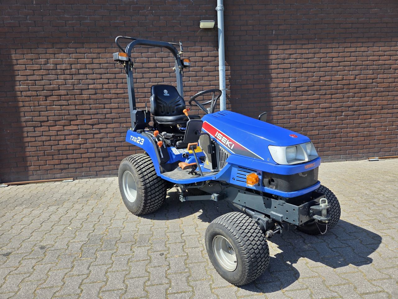 Iseki TXG23 HST 4X4 / Maaidek / Marge