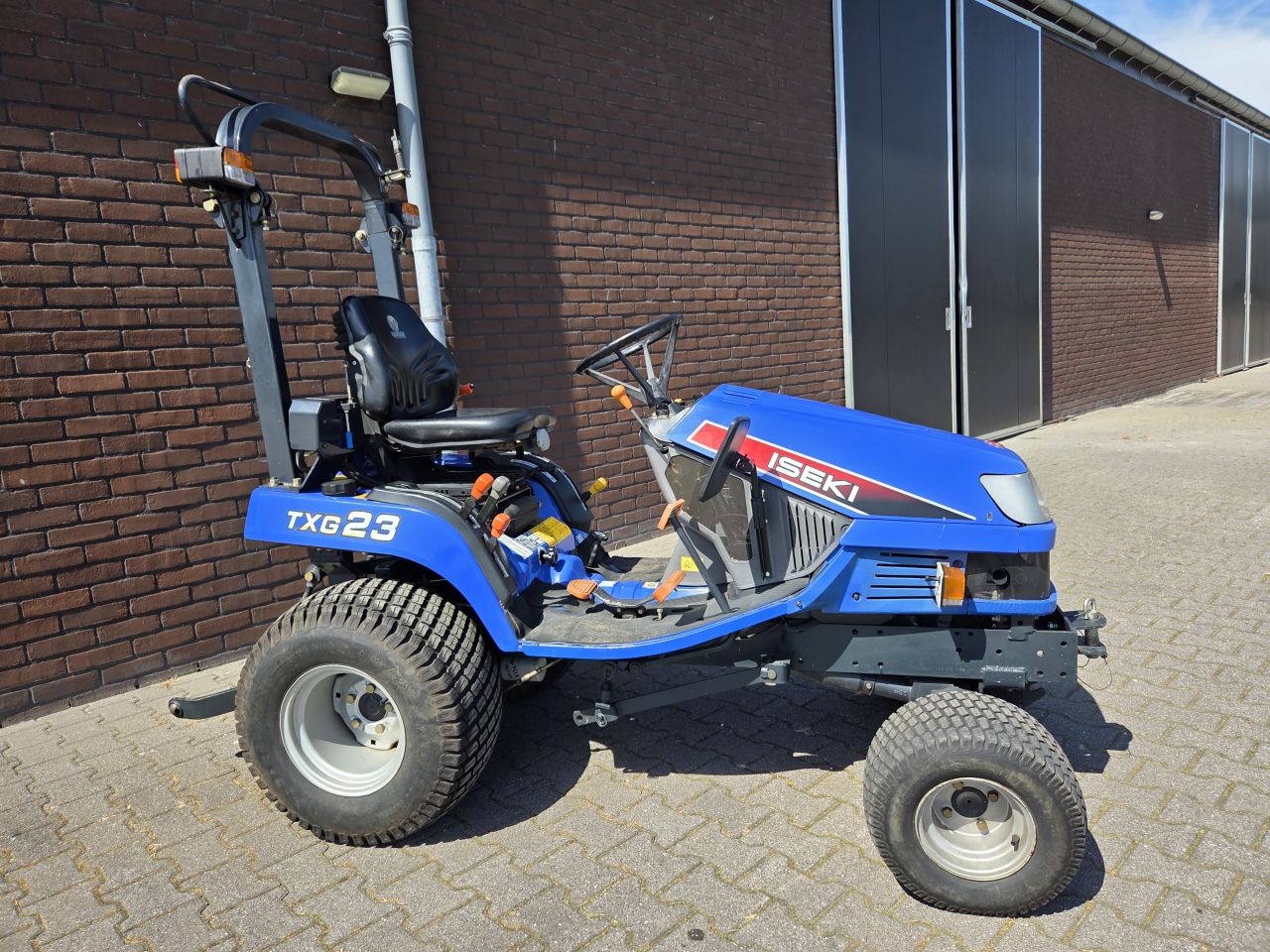 Iseki TXG23 HST 4X4 / Maaidek / Marge