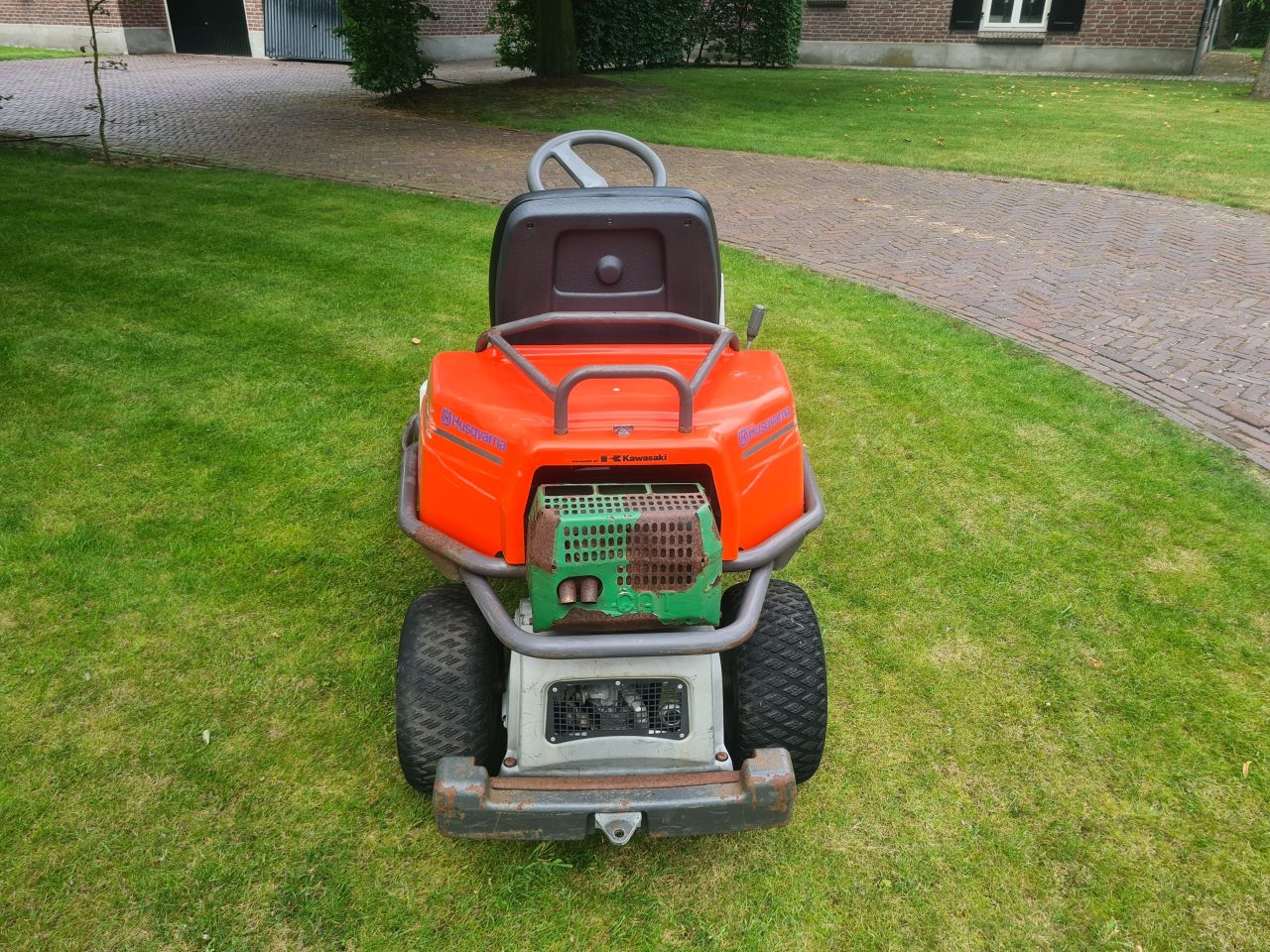 Husqvarna Rider Pro 18 AWD frontmaaier stuurbekrachtiging 4x4