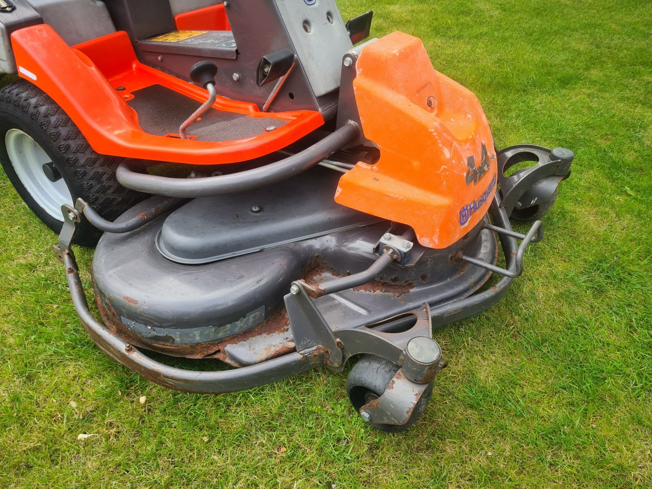Husqvarna Rider Pro 18 AWD frontmaaier stuurbekrachtiging 4x4