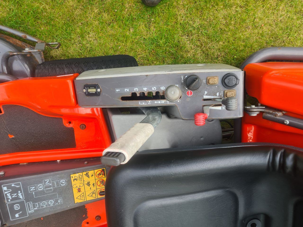 Husqvarna Rider Pro 18 AWD frontmaaier stuurbekrachtiging 4x4