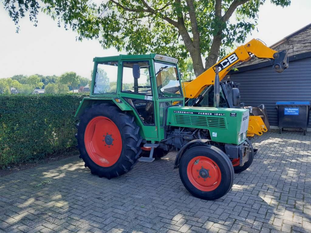 Fendt 104 LS trekker Snelloper Cabine Servo