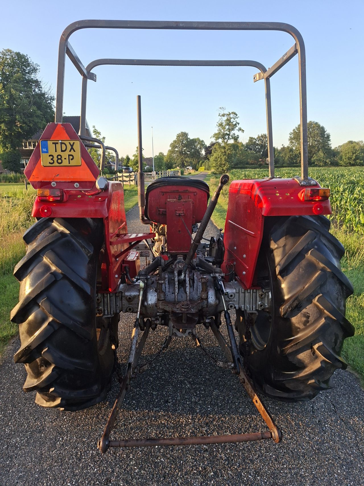 Massey Ferguson 255 | NL Kenteken | Weinig uren