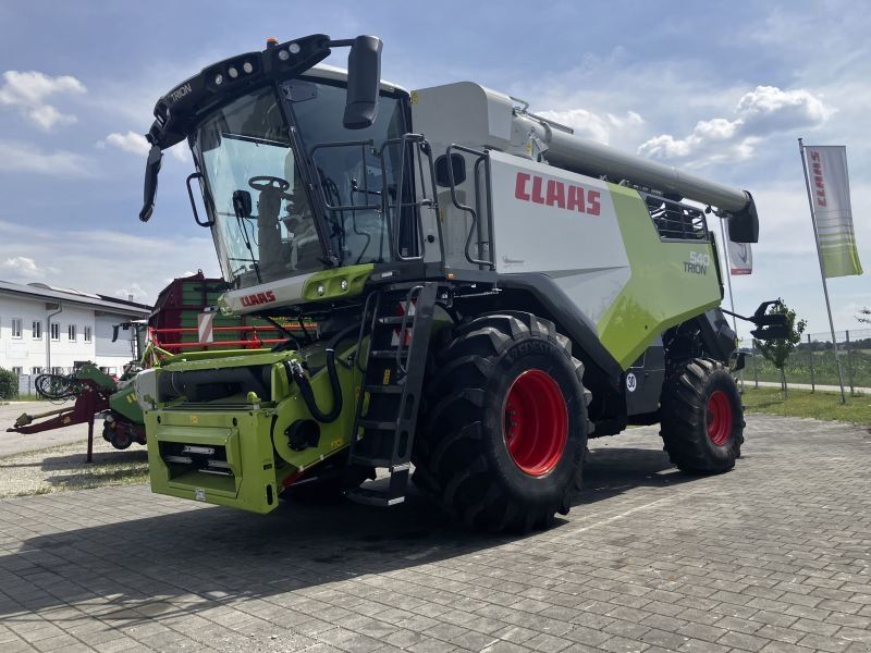 Claas TRION 540