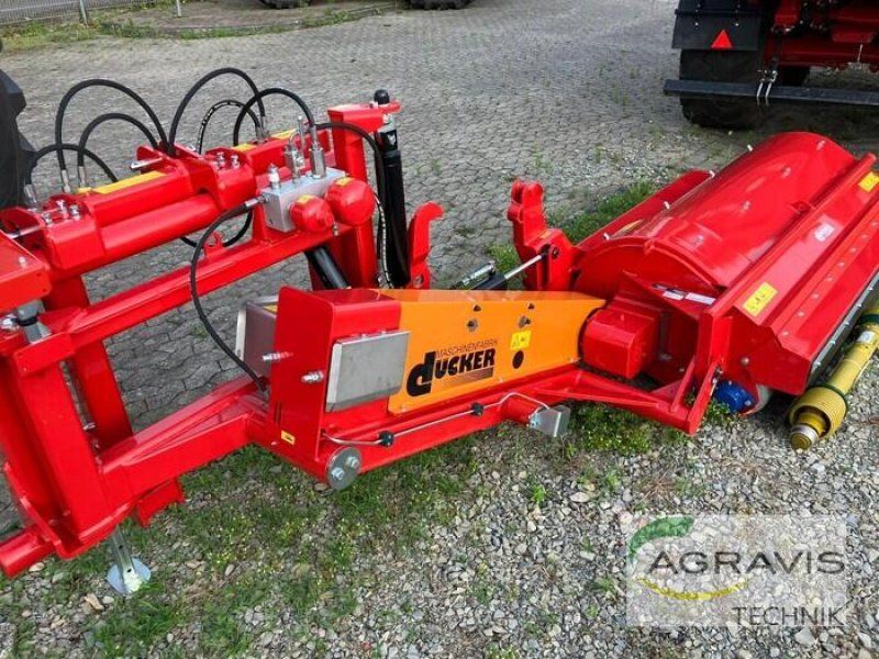 Dücker USM-18
