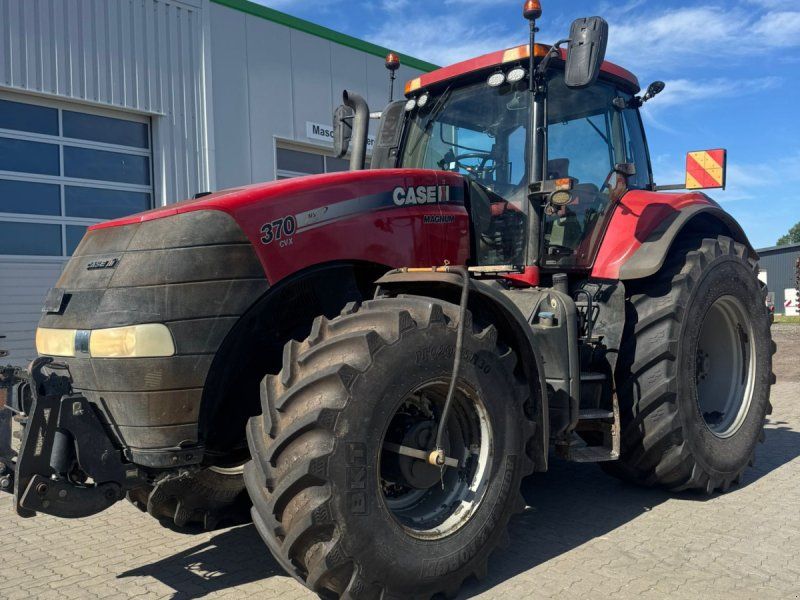 Case IH Magnum 370 CVX