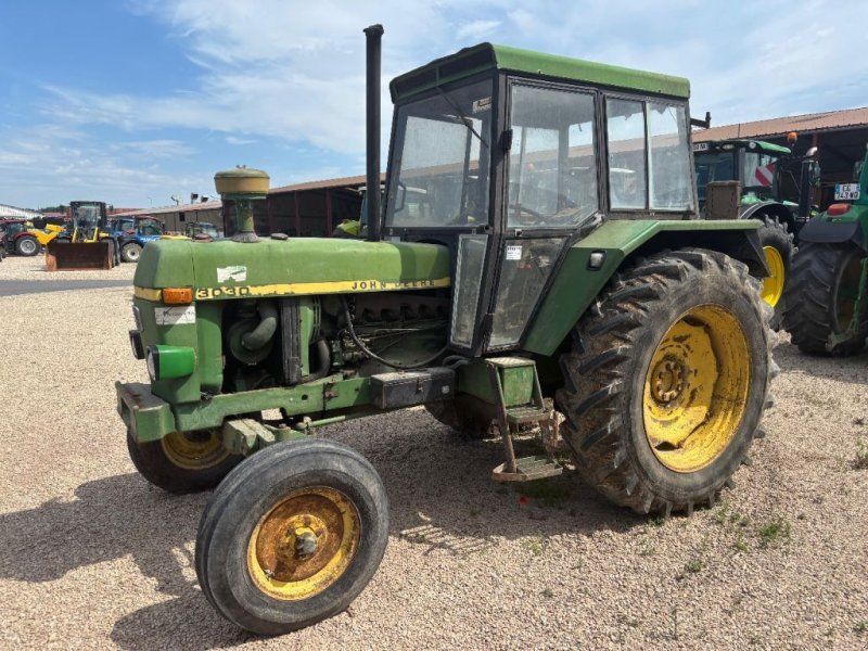 John Deere 3030